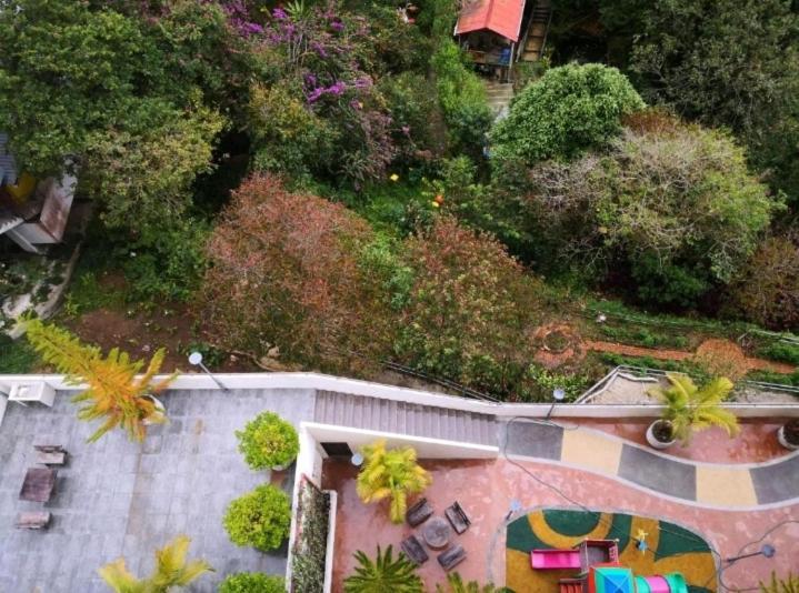 Nova Retreat Kea Farm Balcony Valley View 브린창 외부 사진
